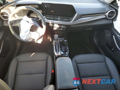 Zdjęcie 8 z 12 samochodu: 2025 CHEVROLET TRAX ACTIV VIN:KL77LKEP8SC323461 - miniatura