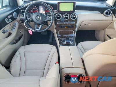 Zdjęcie 8 z 13 samochodu: 2018 MERCEDES-BENZ GLC 300 4MATIC VIN:WDC0G4KB7JV100726 - miniatura