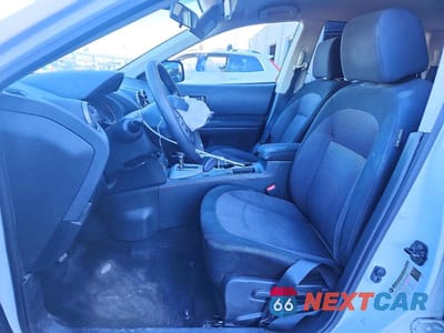 Zdjęcie 7 z 12 samochodu: 2013 NISSAN ROGUE S VIN:JN8AS5MTXDW523355 - miniatura