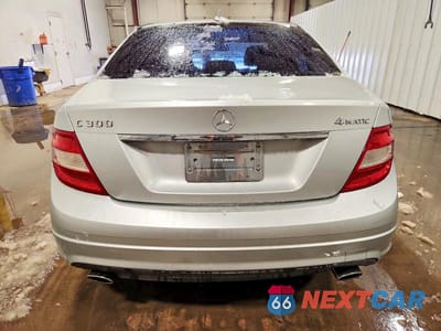 Zdjęcie 6 z 12 samochodu: 2011 MERCEDES-BENZ C 300 4MATIC VIN:WDDGF8BB5BR135392 - miniatura