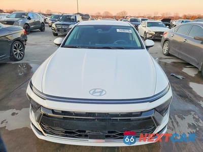 Piąte zdjęcie samochodu w środku: 2025 HYUNDAI SONATA SEL VIN:KMHL64JA6SA466339 - miniatura