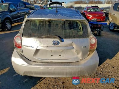 Zdjęcie 6 z 11 samochodu: 2013 TOYOTA PRIUS C VIN:JTDKDTB31D1047172 - miniatura