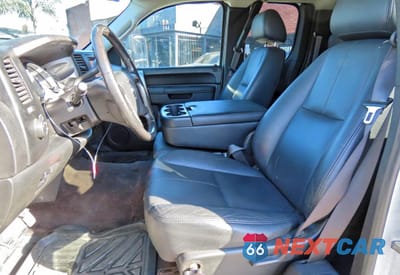 Zdjęcie 9 z 10 samochodu: 2011 GMC SIERRA K2500 SLE VIN:1GT220CG9BZ350933 - miniatura