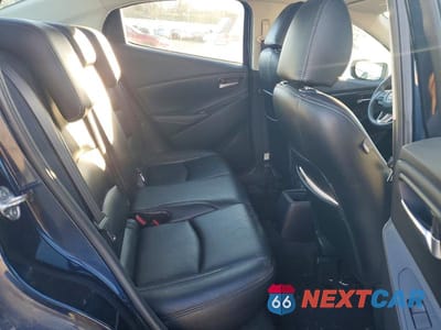 Zdjęcie 10 z 12 samochodu: 2017 TOYOTA YARIS IA VIN:3MYDLBYV1HY164199 - miniatura