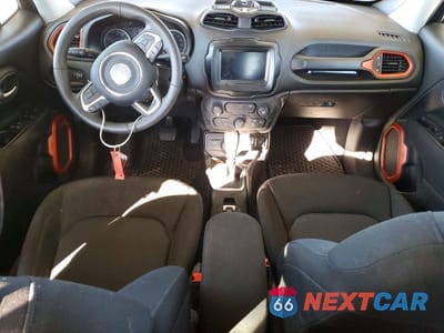 Zdjęcie 8 z 11 samochodu: 2018 JEEP RENEGADE SPORT VIN:ZACCJBAB8JPH88799 - miniatura