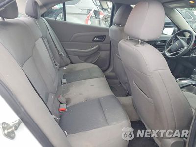 Zdjęcie 10 z 13 samochodu: 2014 CHEVROLET MALIBU LS VIN:1G11B5SL5EF240483 - miniatura