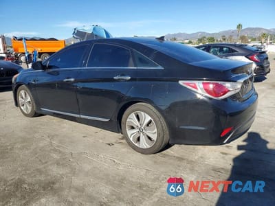 Drugie zdjęcie samochodu z przodu: 2013 HYUNDAI SONATA HYBRID LIMITED VIN:KMHEC4A48DA076762 - miniatura