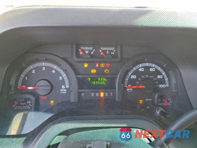 Zdjęcie 9 z 13 samochodu: 2013 FORD E250 UTILITY / SERVICE VAN VIN:1FTNE2EW6DDA18260 - miniatura