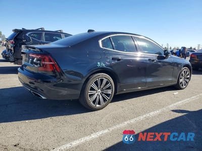 Trzecie zdjęcie samochodu z tyłu: 2019 VOLVO S60 T6 INSCRIPTION VIN:7JRA22TLXKG010420 - miniatura