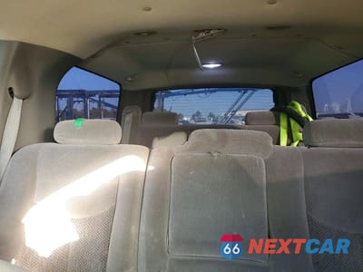 Zdjęcie 10 z 12 samochodu: 2004 CHEVROLET SUBURBAN C1500 VIN:1GNEC16Z14J264585 - miniatura