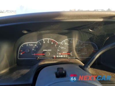 Zdjęcie 9 z 14 samochodu: 2002 FORD WINDSTAR LX VIN:2FMZA514X2BB26625 - miniatura