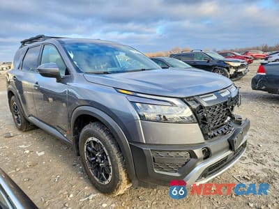 Czwarte zdjęcie samochodu z boku: 2025 NISSAN PATHFINDER ROCK CREEK VIN:5N1DR3BD4SC272833 - miniatura