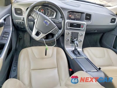 Zdjęcie 8 z 13 samochodu: 2018 VOLVO S60 INSCRIPTION VIN:LYV402TK0JB174200 - miniatura