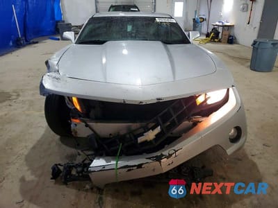 Piąte zdjęcie samochodu w środku: 2011 CHEVROLET CAMARO LT VIN:2G1FB1ED1B9153977 - miniatura