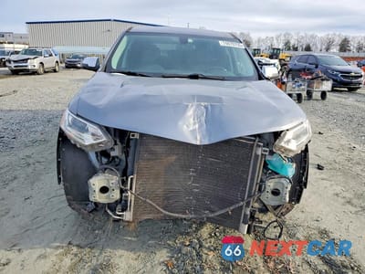 Piąte zdjęcie samochodu w środku: 2019 CHEVROLET TRAVERSE LS VIN:1GNERFKW1KJ169688 - miniatura