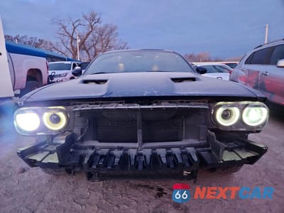Piąte zdjęcie samochodu w środku: 2016 DODGE CHALLENGER SXT VIN:2C3CDZAG4GH337119 - miniatura