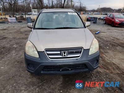 Piąte zdjęcie samochodu w środku: 2005 HONDA CR-V EX VIN:SHSRD78805U343648 - miniatura