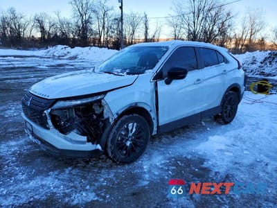 2023 MITSUBISHI ECLIPSE CROSS LE JA4ATVAAXPZ048878 - główne zdjęcie licytacji z USA - miniatura