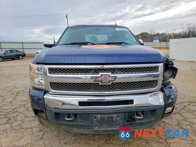 Piąte zdjęcie samochodu w środku: 2011 CHEVROLET SILVERADO K1500 LT VIN:3GCPKSE32BG291705 - miniatura