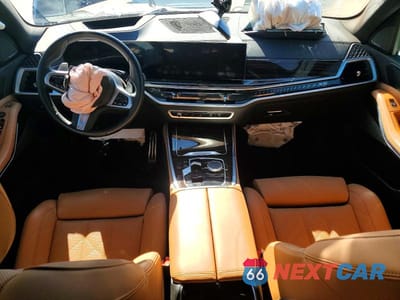Zdjęcie 8 z 12 samochodu: 2025 BMW X5 XDRIVE40I VIN:5UX23EU07S9Y68386 - miniatura