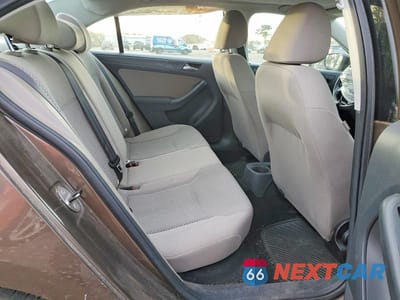 Zdjęcie 10 z 11 samochodu: 2011 VOLKSWAGEN JETTA BASE VIN:3VW2K7AJ5BM390688 - miniatura