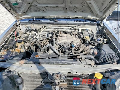 Zdjęcie 12 z 13 samochodu: 2004 NISSAN XTERRA XE VIN:5N1ED28Y34C645676 - miniatura