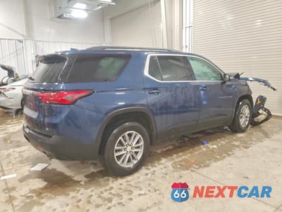 Trzecie zdjęcie samochodu z tyłu: 2023 CHEVROLET TRAVERSE LT VIN:1GNEVGKWXPJ297825 - miniatura