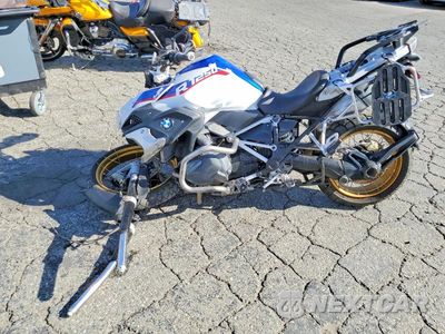 Trzecie zdjęcie samochodu z tyłu: 2020 BMW R 1250 GS VIN:WB10J9306LZJ18113 - miniatura