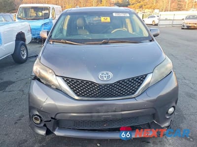 Piąte zdjęcie samochodu w środku: 2011 TOYOTA SIENNA SPORT VIN:5TDXK3DC5BS105194 - miniatura
