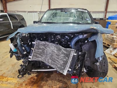 Piąte zdjęcie samochodu w środku: 2023 FORD F150 SUPERCREW VIN:1FTFW1E86PKD82630 - miniatura