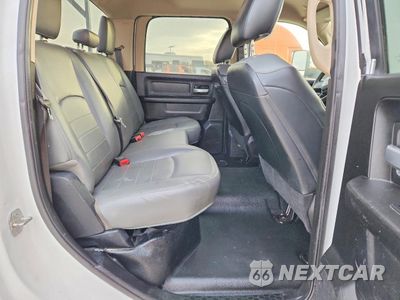 Zdjęcie 10 z 12 samochodu: 2019 RAM 3500 UTILITY / SERVICE TRUCK VIN:3C7WRSCJ7KG561085 - miniatura