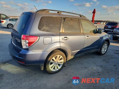 Trzecie zdjęcie samochodu z tyłu: 2011 SUBARU FORESTER 2.5X PREMIUM VIN:JF2SHADC3BH725934 - miniatura