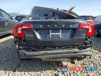 Zdjęcie 6 z 11 samochodu: 2015 VOLVO S60 PLATINUM VIN:YV126MFM7F1352630 - miniatura