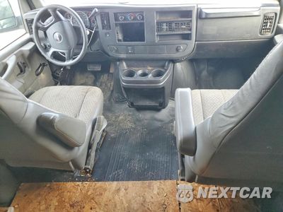 Zdjęcie 8 z 14 samochodu: 2008 GMC SAVANA G2500 VIN:1GTGG25C081127958 - miniatura