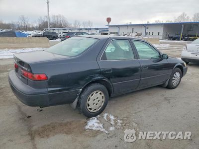 Trzecie zdjęcie samochodu z tyłu: 1999 TOYOTA CAMRY CE VIN:4T1BG22K2XU448415 - miniatura