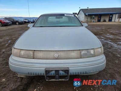 Piąte zdjęcie samochodu w środku: 1993 MERCURY SABLE GS VIN:1MELM5045PG668300 - miniatura