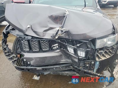 Zdjęcie 11 z 12 samochodu: 2018 JEEP GRAND CHEROKEE LAREDO VIN:1C4RJFAG4JC103702 - miniatura