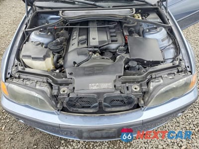 Zdjęcie 11 z 12 samochodu: 2003 BMW 325 I VIN:WBAET37453NJ37267 - miniatura