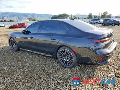 Drugie zdjęcie samochodu z przodu: 2025 BMW 760 XI VIN:WBA33EJ0XSCV59960 - miniatura