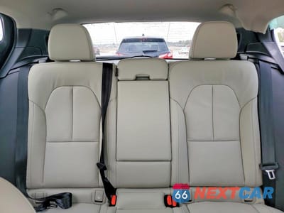 Zdjęcie 10 z 13 samochodu: 2025 VOLVO XC40 PLUS VIN:YV4L12UC5S2609227 - miniatura