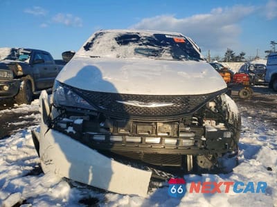 Piąte zdjęcie samochodu w środku: 2025 CHRYSLER VOYAGER LX VIN:2C4RC1CG5SR611518 - miniatura