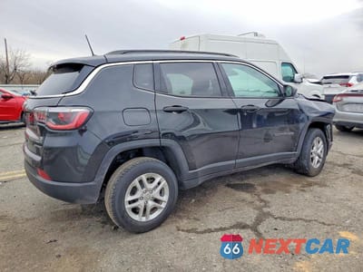 Trzecie zdjęcie samochodu z tyłu: 2021 JEEP COMPASS SPORT VIN:3C4NJDAB9MT565852 - miniatura