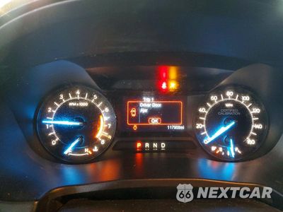 Zdjęcie 9 z 12 samochodu: 2017 FORD EXPLORER POLICE INTERCEPTOR VIN:1FM5K8AR1HGB71415 - miniatura