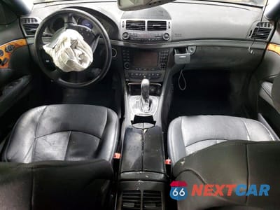 Zdjęcie 8 z 12 samochodu: 2005 MERCEDES-BENZ E 500 VIN:WDBUF70J55A635815 - miniatura