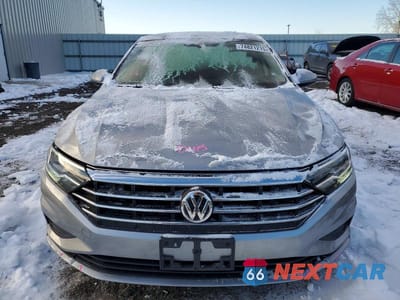 Piąte zdjęcie samochodu w środku: 2020 VOLKSWAGEN JETTA S VIN:3VWC57BU1LM105796 - miniatura