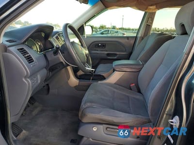 Zdjęcie 7 z 12 samochodu: 2006 HONDA PILOT EX VIN:5FNYF28456B025247 - miniatura