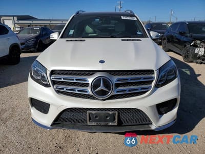 Piąte zdjęcie samochodu w środku: 2017 MERCEDES-BENZ GLS 550 4MATIC VIN:4JGDF7DE6HA879634 - miniatura