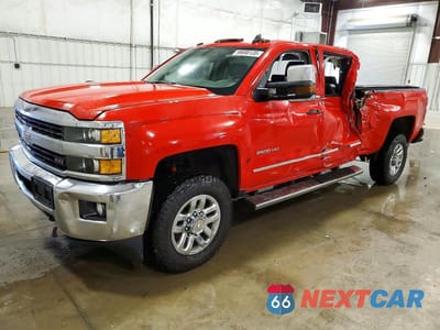 2017 CHEV SILVERADO 1GC1KWEG3HF198637 - główne zdjęcie licytacji z USA - miniatura