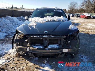 Piąte zdjęcie samochodu w środku: 2015 BMW X1 XDRIVE28I VIN:WBAVL1C59FVY34397 - miniatura