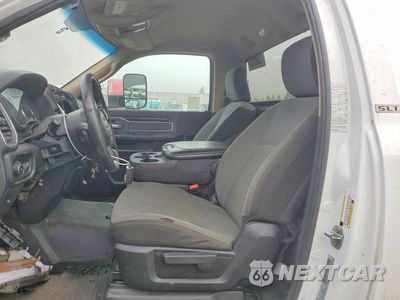 Zdjęcie 7 z 13 samochodu: 2019 RAM 5500 TRUCK CAB AND CHASSIS VIN:3C7WRMAL3KG648160 - miniatura
